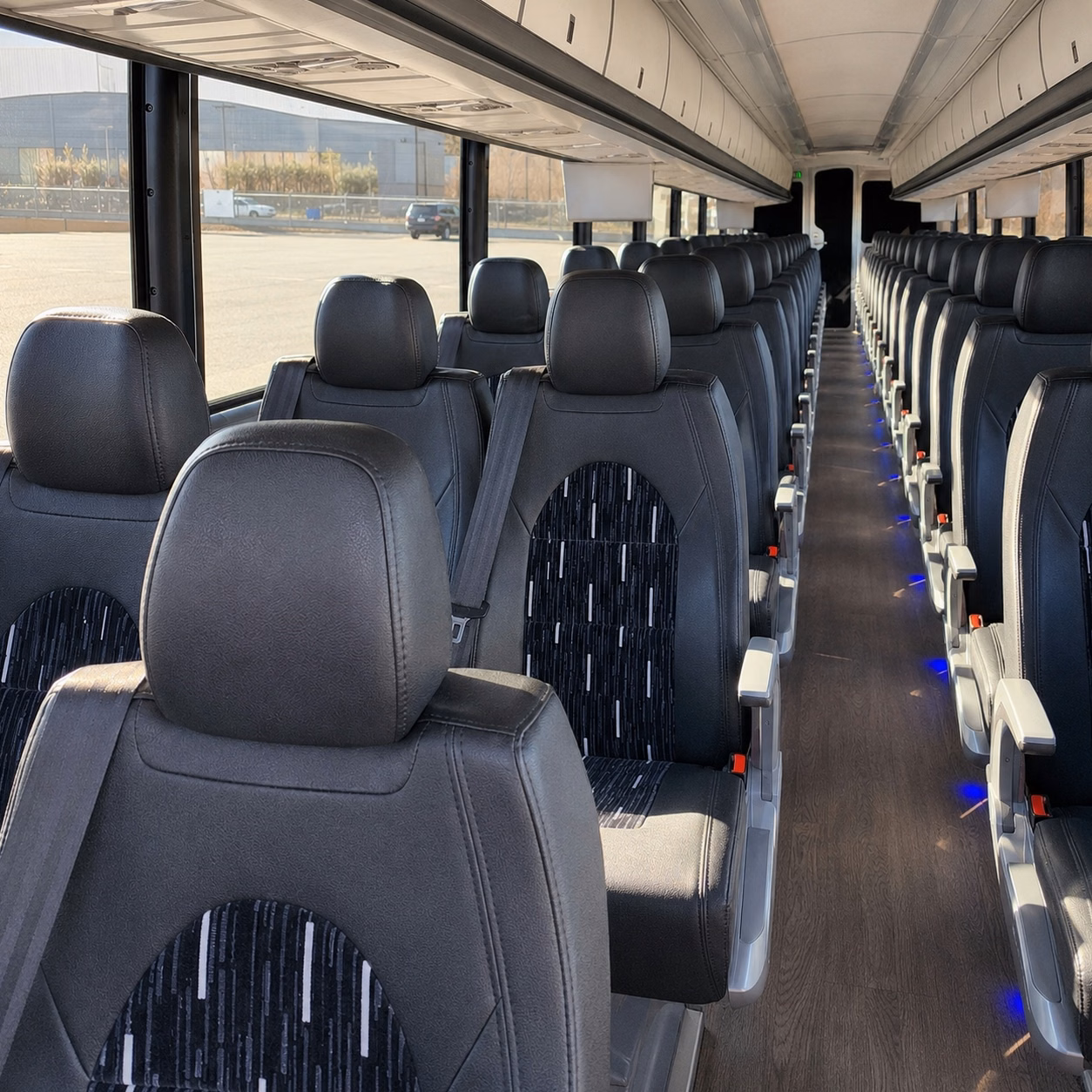 charter buses for centennial nature and outdoor field trips along the front range